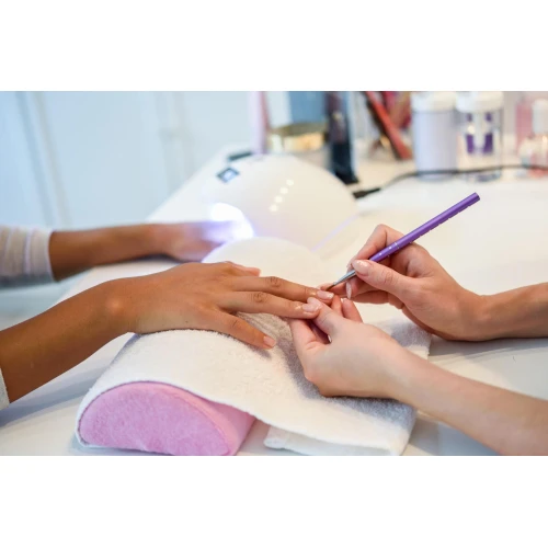 Nail Salon in Dubai: The Secret to Beautiful, Healthy Nails